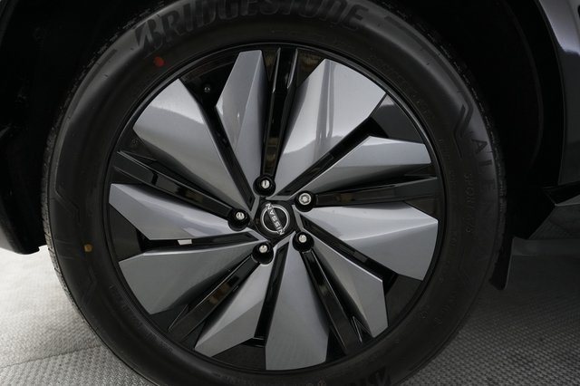 2023 Nissan Ariya — photo 17 of 20