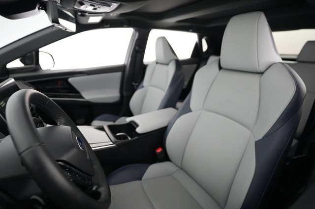 2023 Subaru Solterra — photo 3 of 20