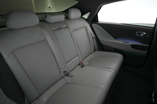 2023 Hyundai IONIQ 6 — photo 4 of 21