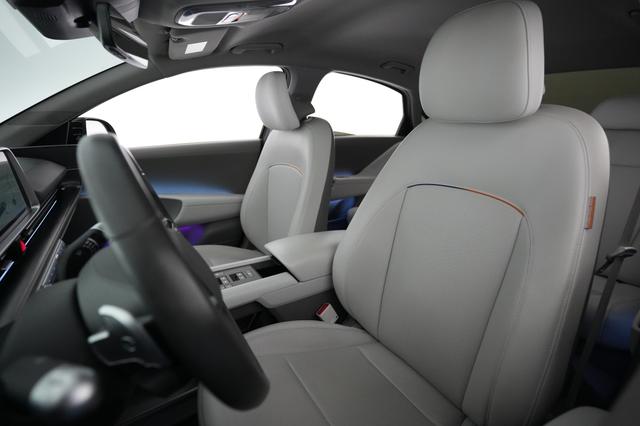 2023 Hyundai IONIQ 6 — photo 3 of 21