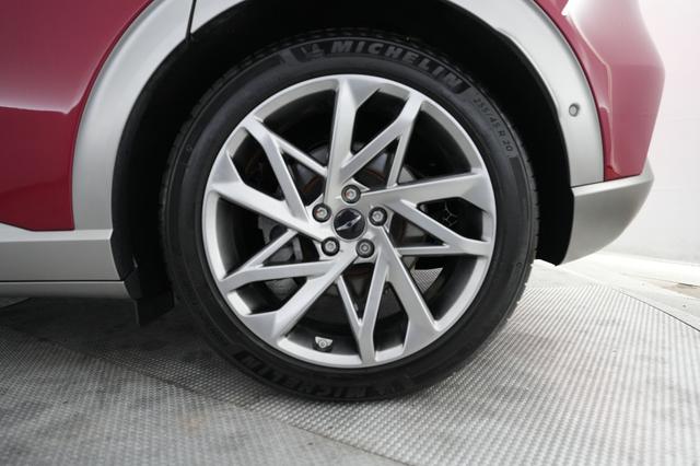 2023 Genesis GV60 — photo 7 of 21