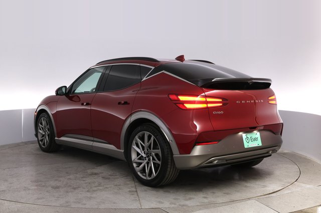 2023 Genesis GV60 — photo 13 of 21