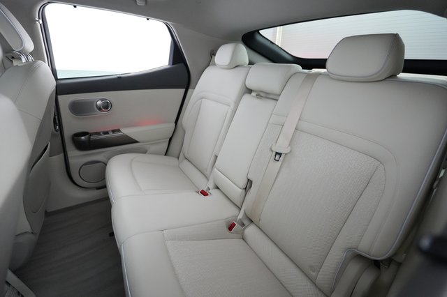 2023 Genesis GV60 — photo 19 of 21
