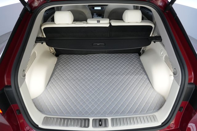 2023 Genesis GV60 — photo 6 of 21