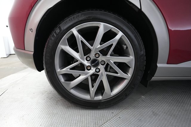 2023 Genesis GV60 — photo 17 of 21