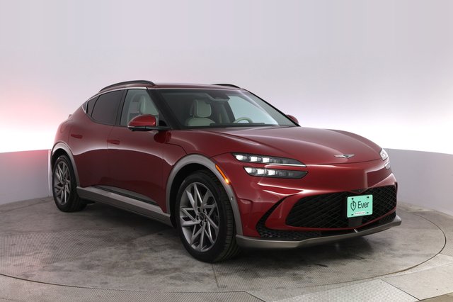 2023 Genesis GV60 — photo 10 of 21