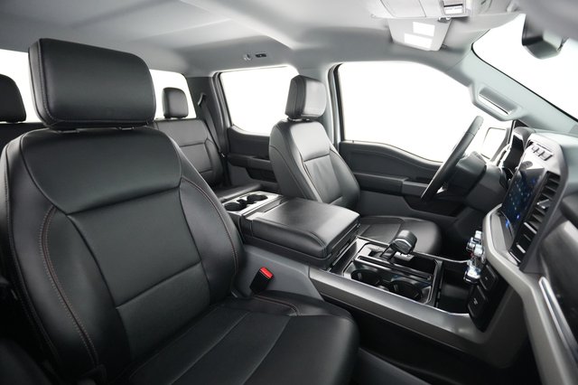 2023 Ford F-150 Lightning — photo 12 of 15