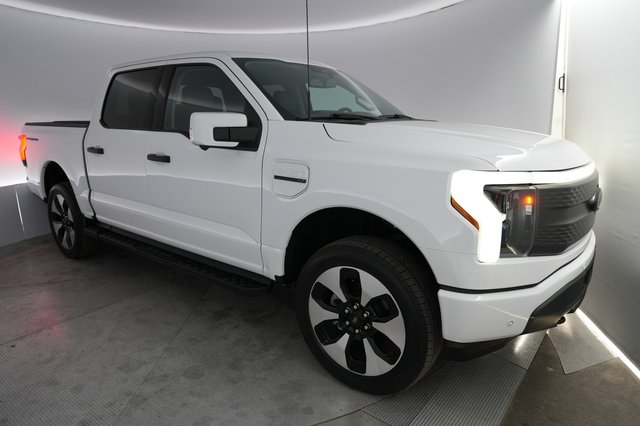 2023 Ford F-150 Lightning — VIN 1FTVW1EL3PWG33256