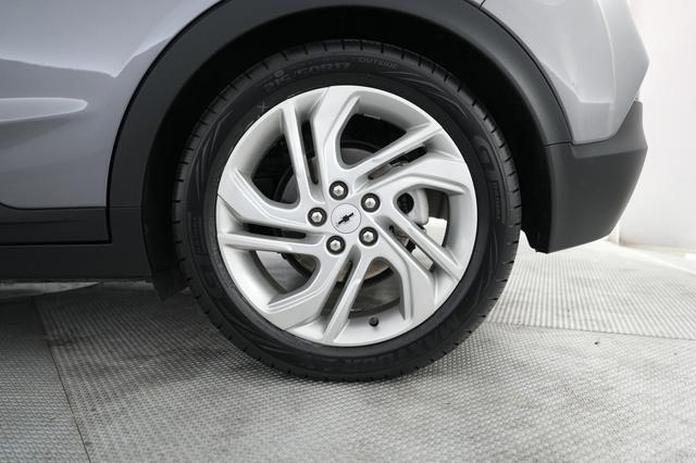 2023 Chevrolet Bolt EV — photo 7 of 20