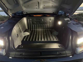 2024 GMC Hummer EV SUV — photo 30 of 33