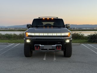 2024 GMC Hummer EV SUV — photo 15 of 33
