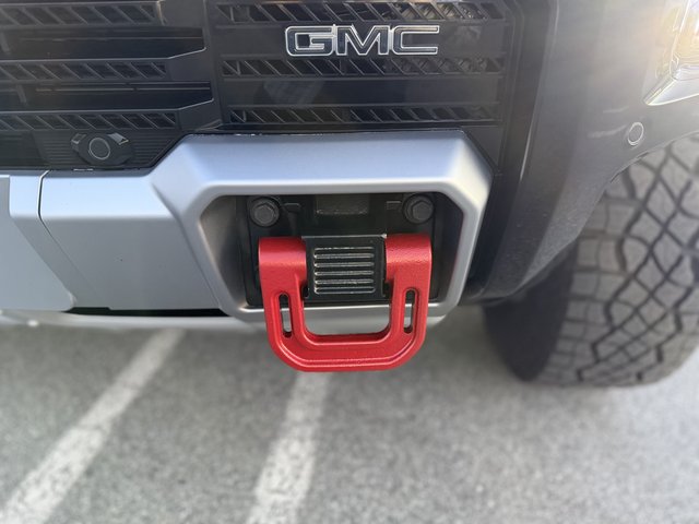 2024 GMC Hummer EV SUV — photo 31 of 33