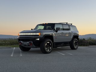 2024 GMC Hummer EV SUV — photo 9 of 33