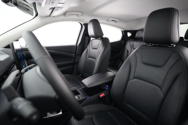2025 Ford Mustang Mach-E — photo 3 of 21