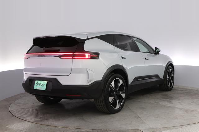 2025 Polestar 3 — photo 2 of 21