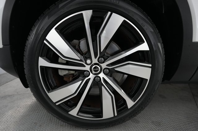 2021 Volvo XC40 Recharge — photo 15 of 22
