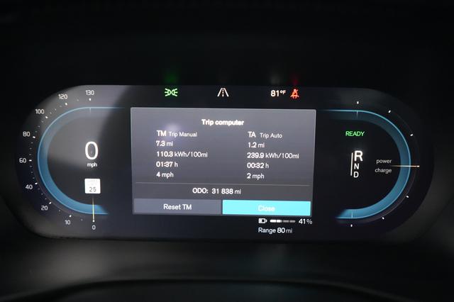 2021 Volvo XC40 Recharge — photo 5 of 22