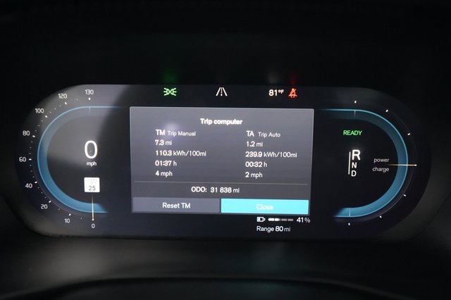 2021 Volvo XC40 Recharge — photo 5 of 22