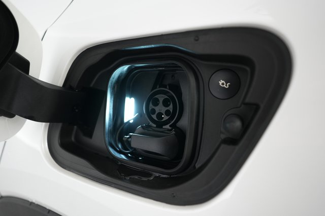 2021 Volvo XC40 Recharge — photo 8 of 22