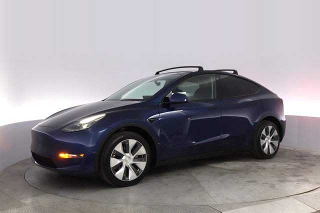2022 Tesla Model Y — photo 14 of 21