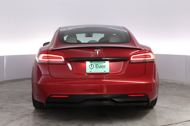2022 Tesla Model S — photo 12 of 22