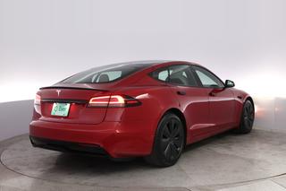 2022 Tesla Model S — photo 2 of 22