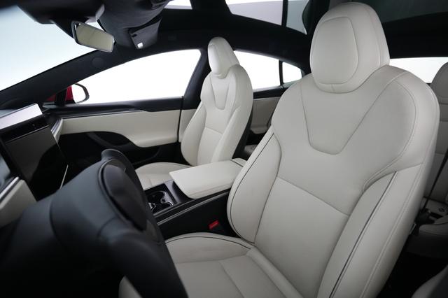 2022 Tesla Model S — photo 3 of 22