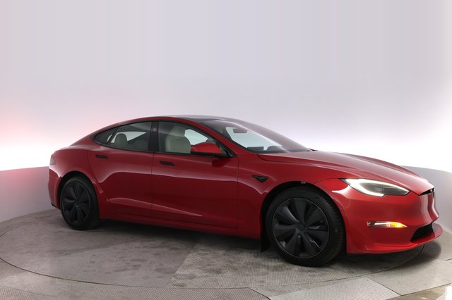 2022 Tesla Model S — photo 11 of 22