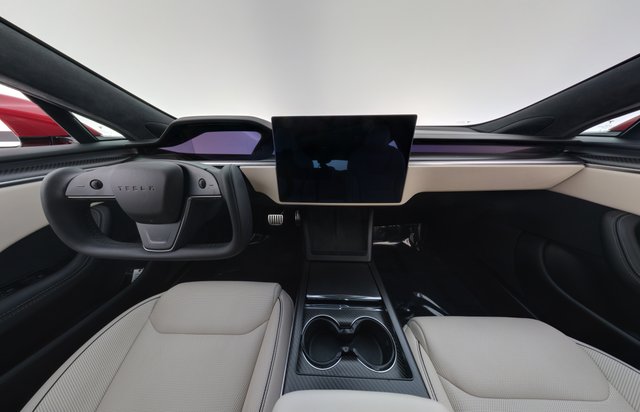 2022 Tesla Model S — photo 20 of 22