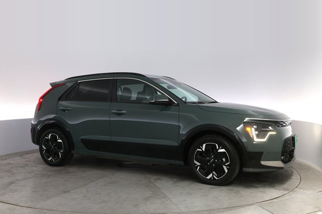 2023 Kia Niro EV — photo 11 of 23