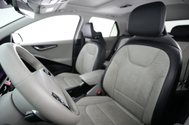 2023 Kia Niro EV — photo 3 of 23