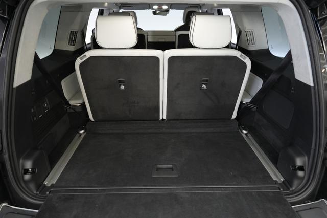 2024 Rivian R1S — photo 6 of 21