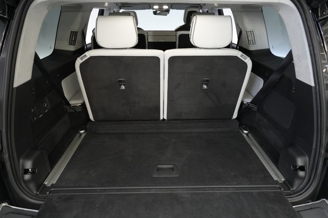 2024 Rivian R1S — photo 6 of 21