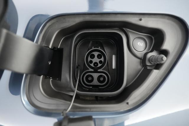 2024 Polestar 2 — photo 8 of 21