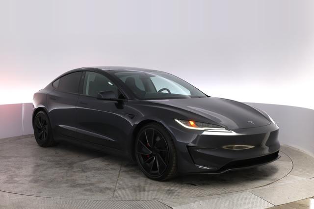 2024 Tesla Model 3 — photo 10 of 21