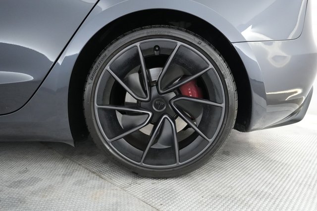 2024 Tesla Model 3 — photo 7 of 21