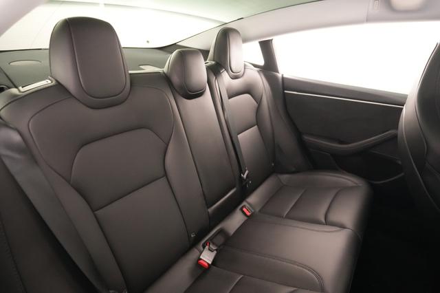 2024 Tesla Model 3 — photo 4 of 21