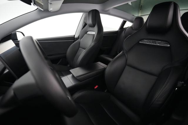 2024 Tesla Model 3 — photo 3 of 21