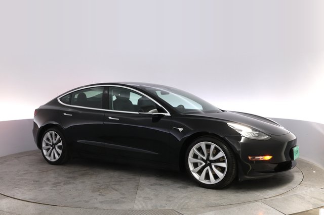 2020 Tesla Model 3 — photo 11 of 21