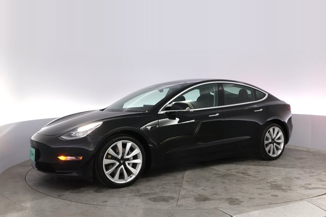 2020 Tesla Model 3 — photo 14 of 21