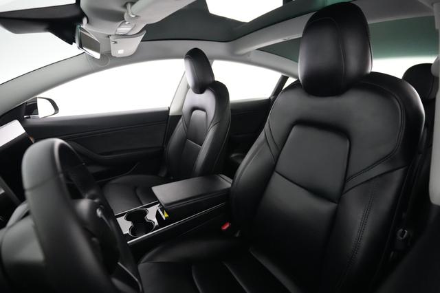 2020 Tesla Model 3 — photo 3 of 21