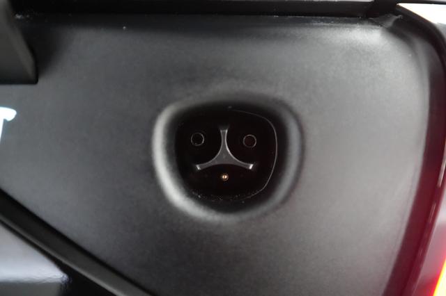 2020 Tesla Model 3 — photo 8 of 21