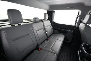 2023 Ford F-150 Lightning — photo 4 of 15
