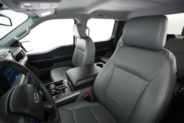 2023 Ford F-150 Lightning — photo 3 of 15