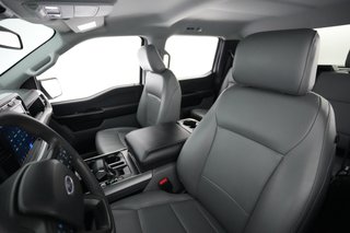 2023 Ford F-150 Lightning — photo 3 of 15
