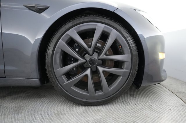 2023 Tesla Model S — photo 16 of 21