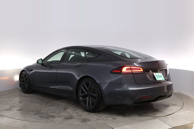 2023 Tesla Model S — photo 13 of 21