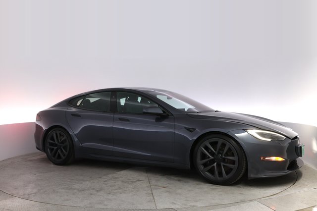 2023 Tesla Model S — photo 11 of 21