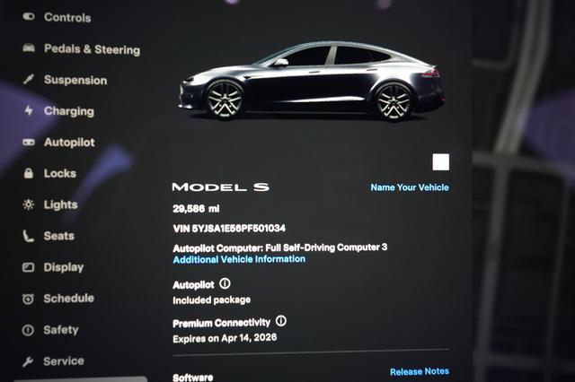 2023 Tesla Model S — photo 5 of 21