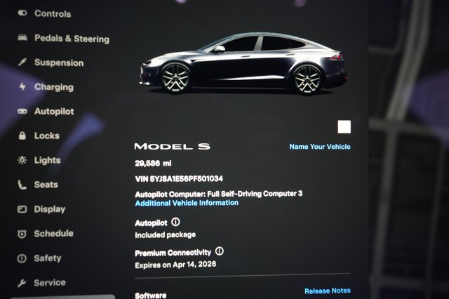 2023 Tesla Model S — photo 5 of 21